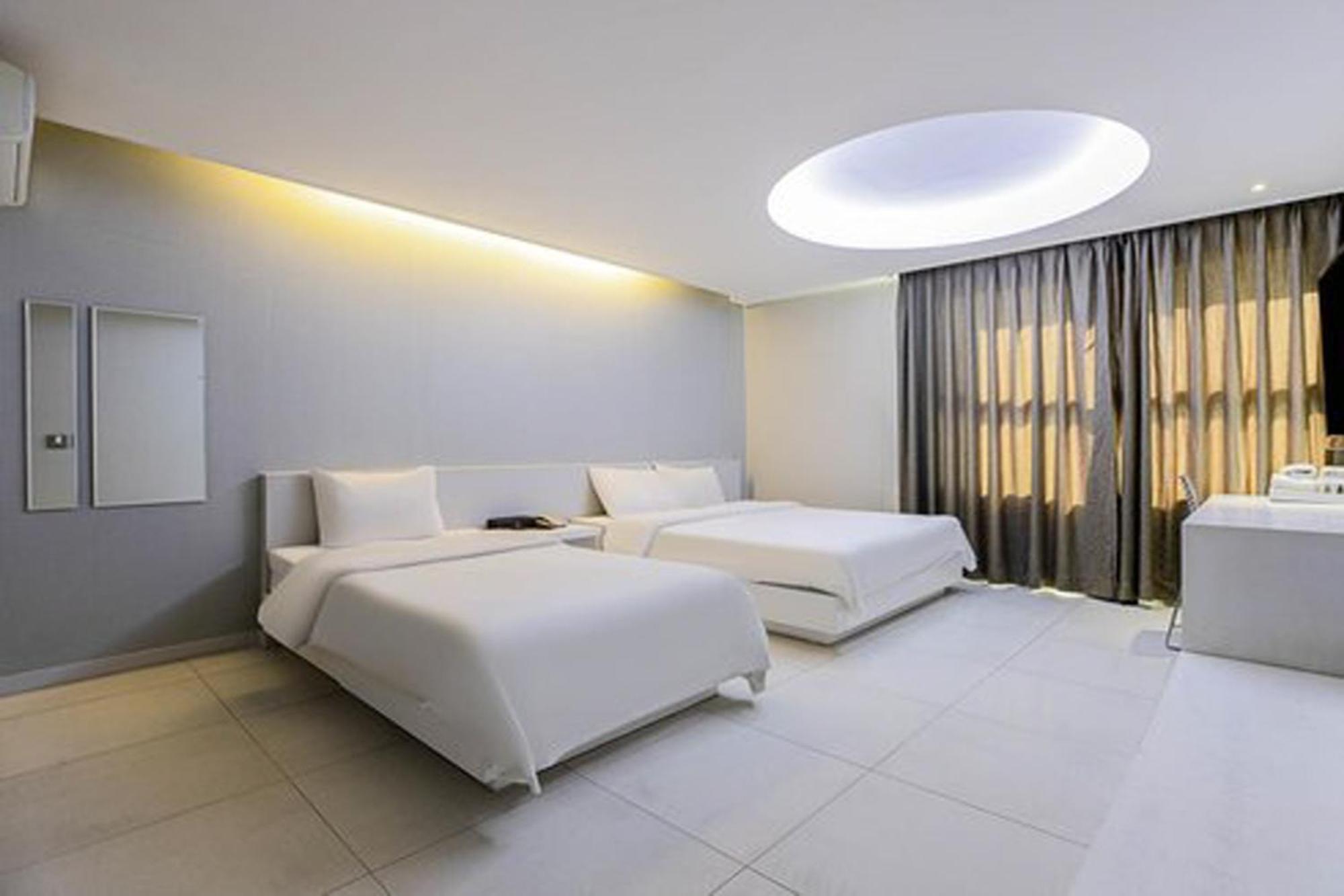 G Tourist Hotel Wolmido Incheon Extérieur photo