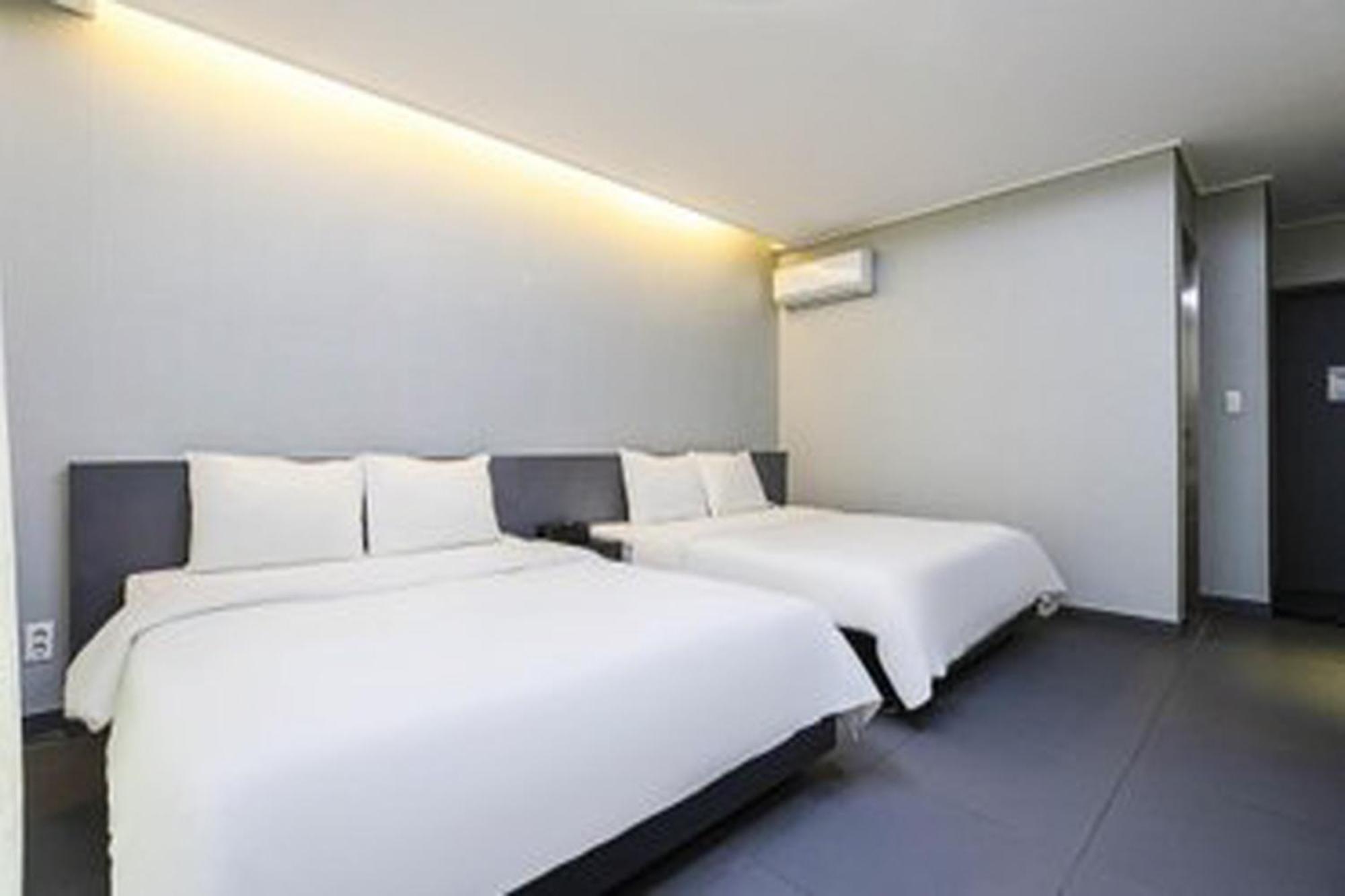 G Tourist Hotel Wolmido Incheon Extérieur photo