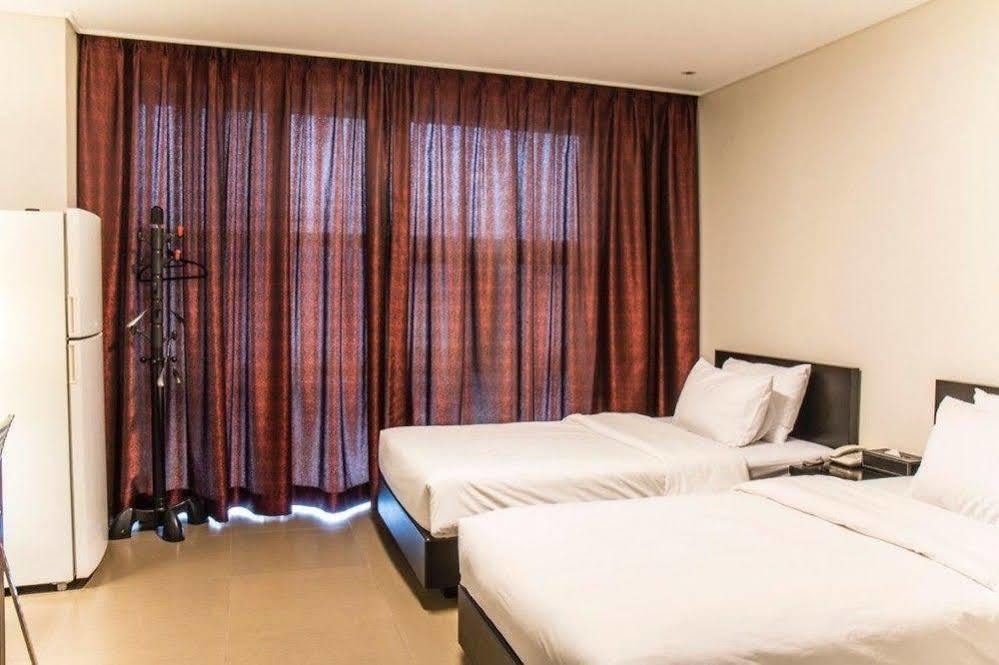 G Tourist Hotel Wolmido Incheon Extérieur photo